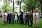 Gruppenbild der Gäste am Araber-Renntag
